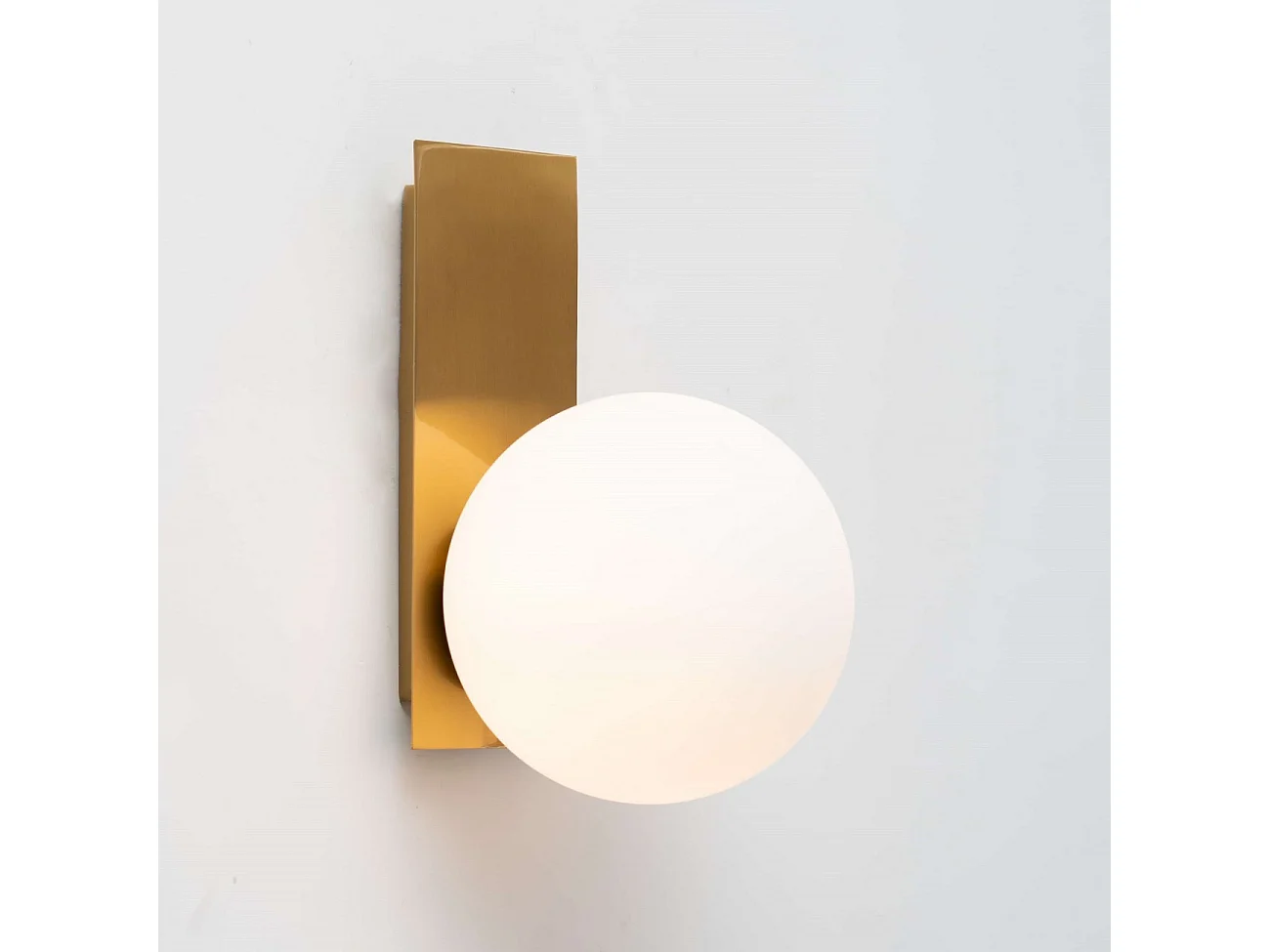 Applique murale verre blanc et métal laiton - Oromia