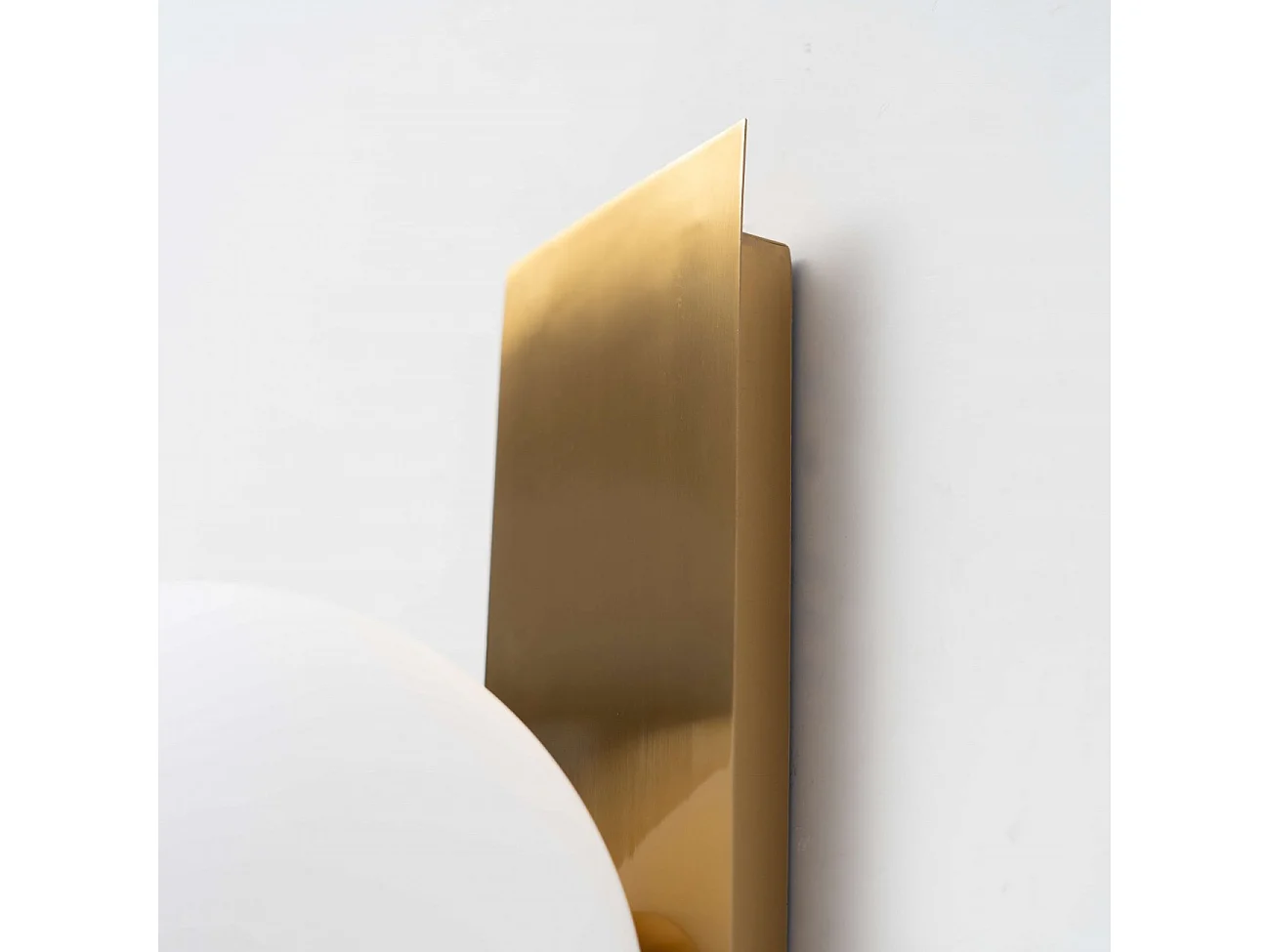 Applique murale verre blanc et métal laiton - Oromia