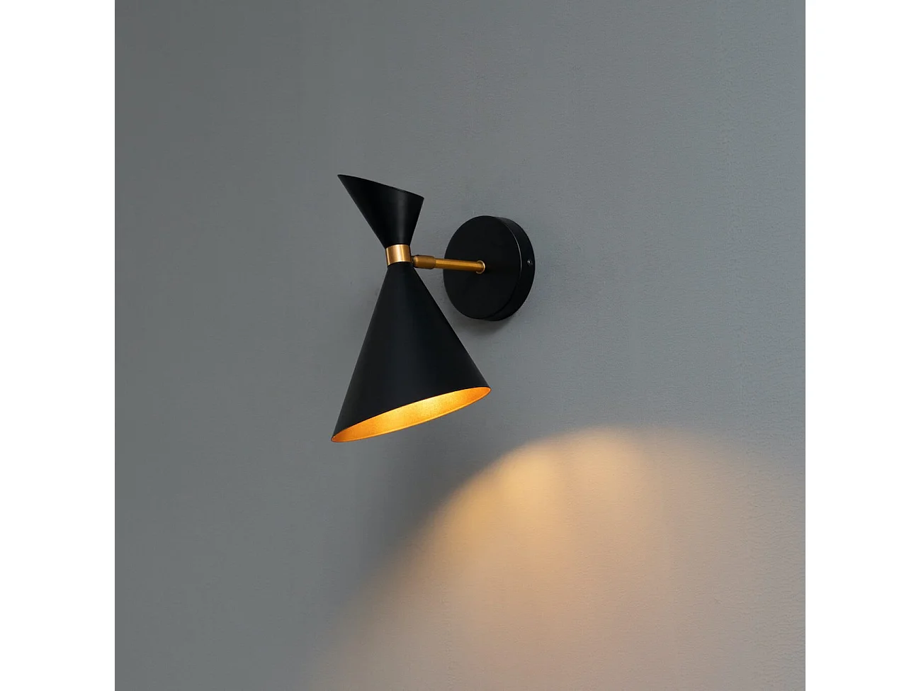 Applique double cône noir et doré - Valdivia