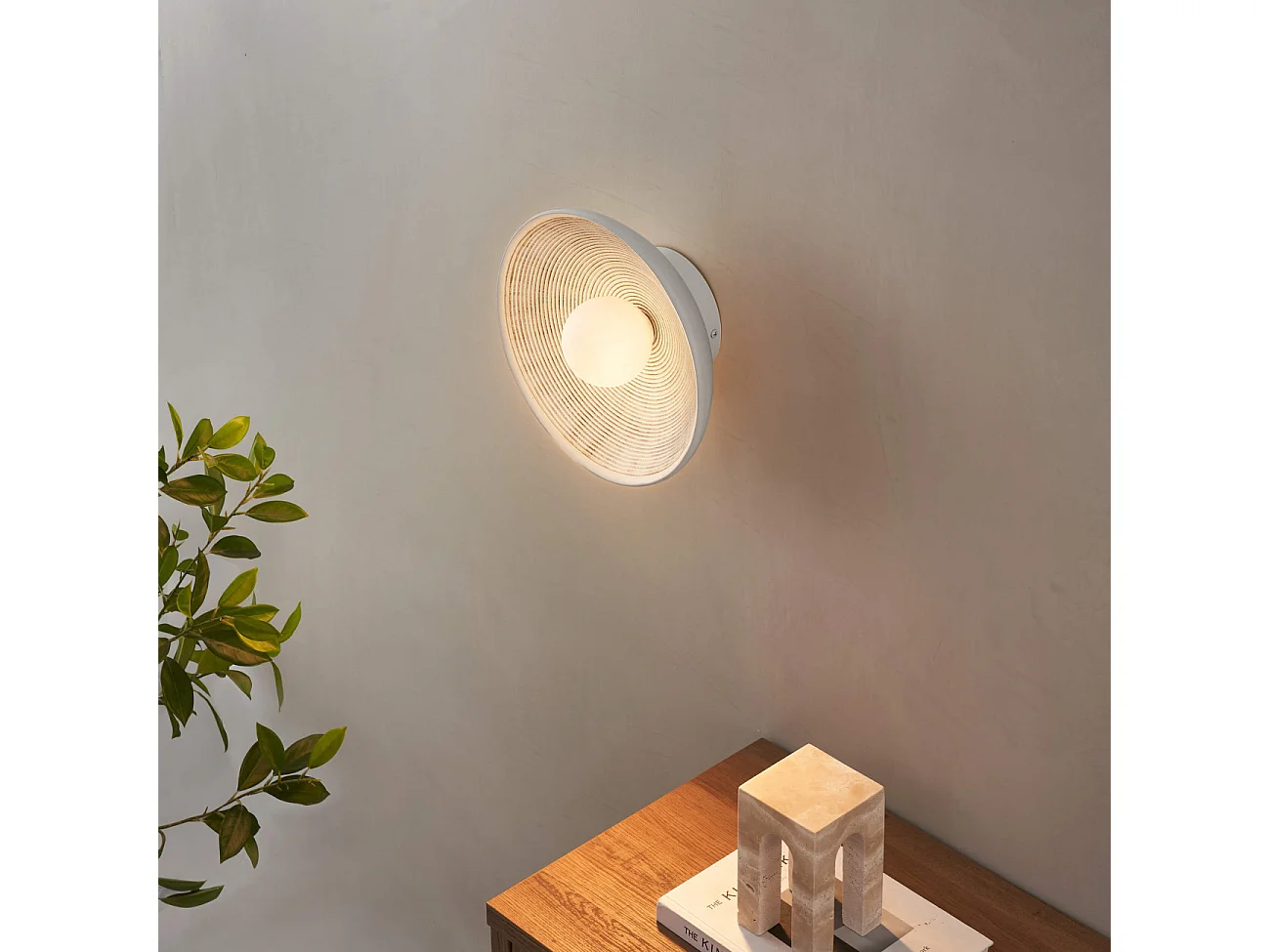 Applique ou petit plafonnier rond 27 cm en résine - Amaya