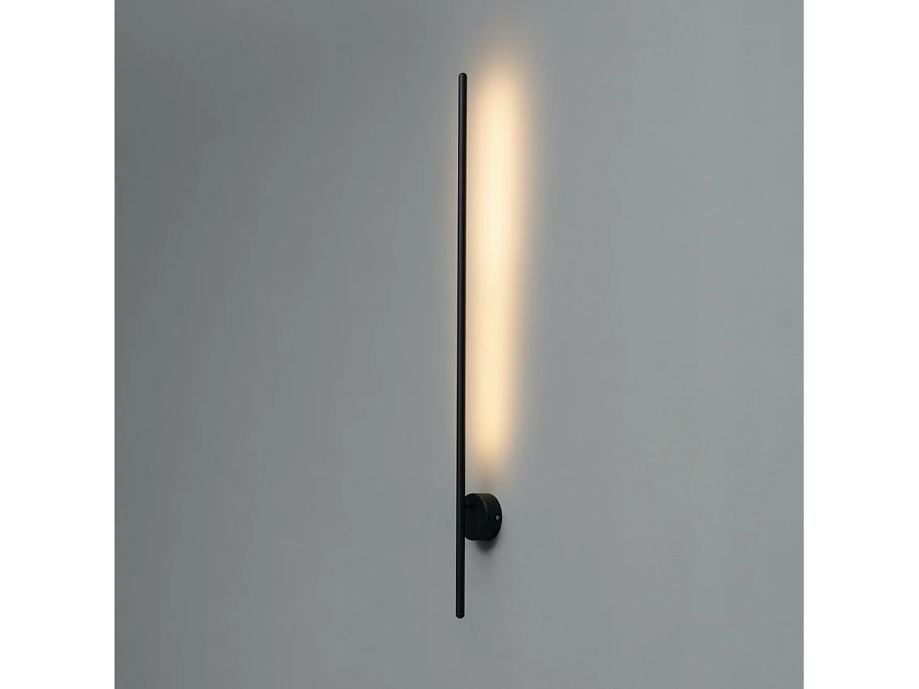 Applique longiligne noire lumière indirecte LED - Mandal