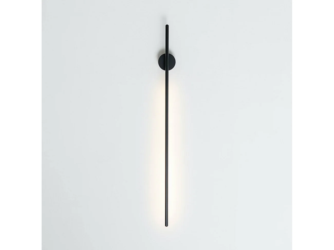 Applique longiligne noire lumière indirecte LED - Mandal