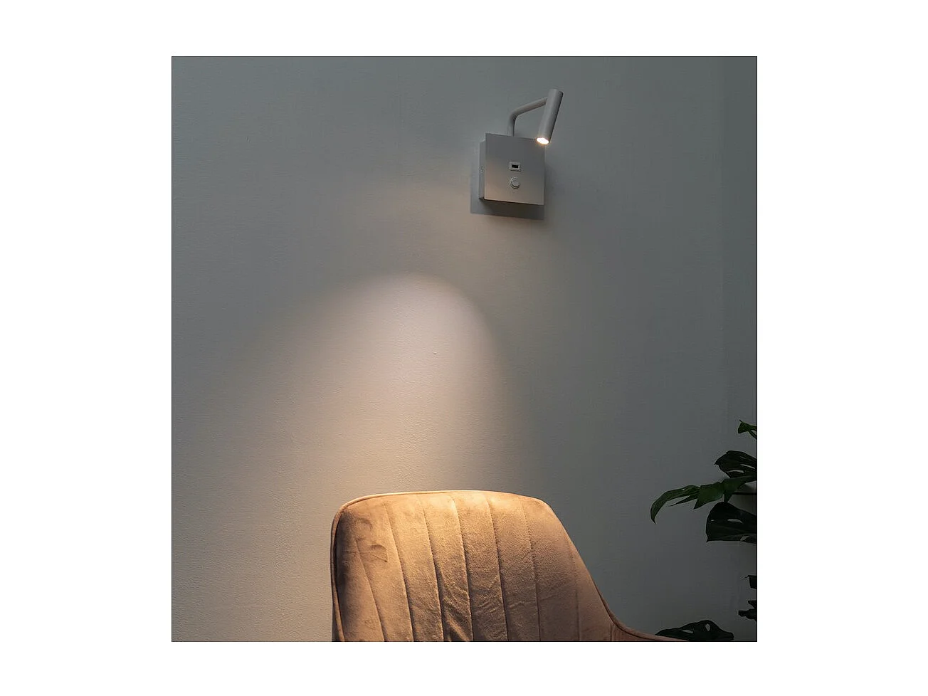 Liseuse blanche pratique et moderne LED et port USB intégré - Miami