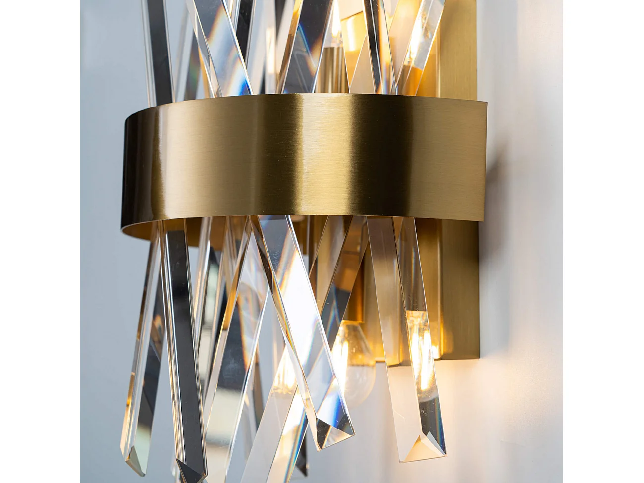 Applique murale luxe en cristal et métal doré - Ivanna