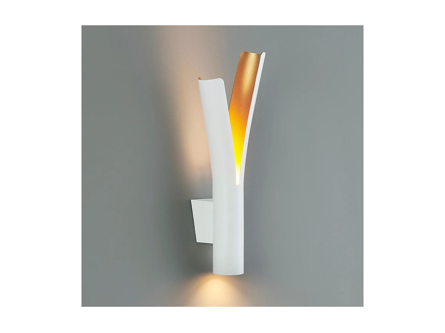 Applique LED blanche intérieur or double faisceau - Nelia