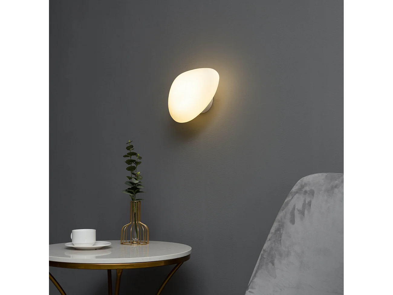Applique en verre blanc opalin - Veglia