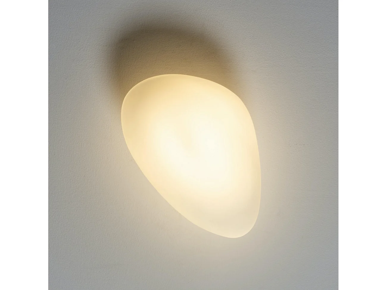 Applique en verre blanc opalin - Veglia
