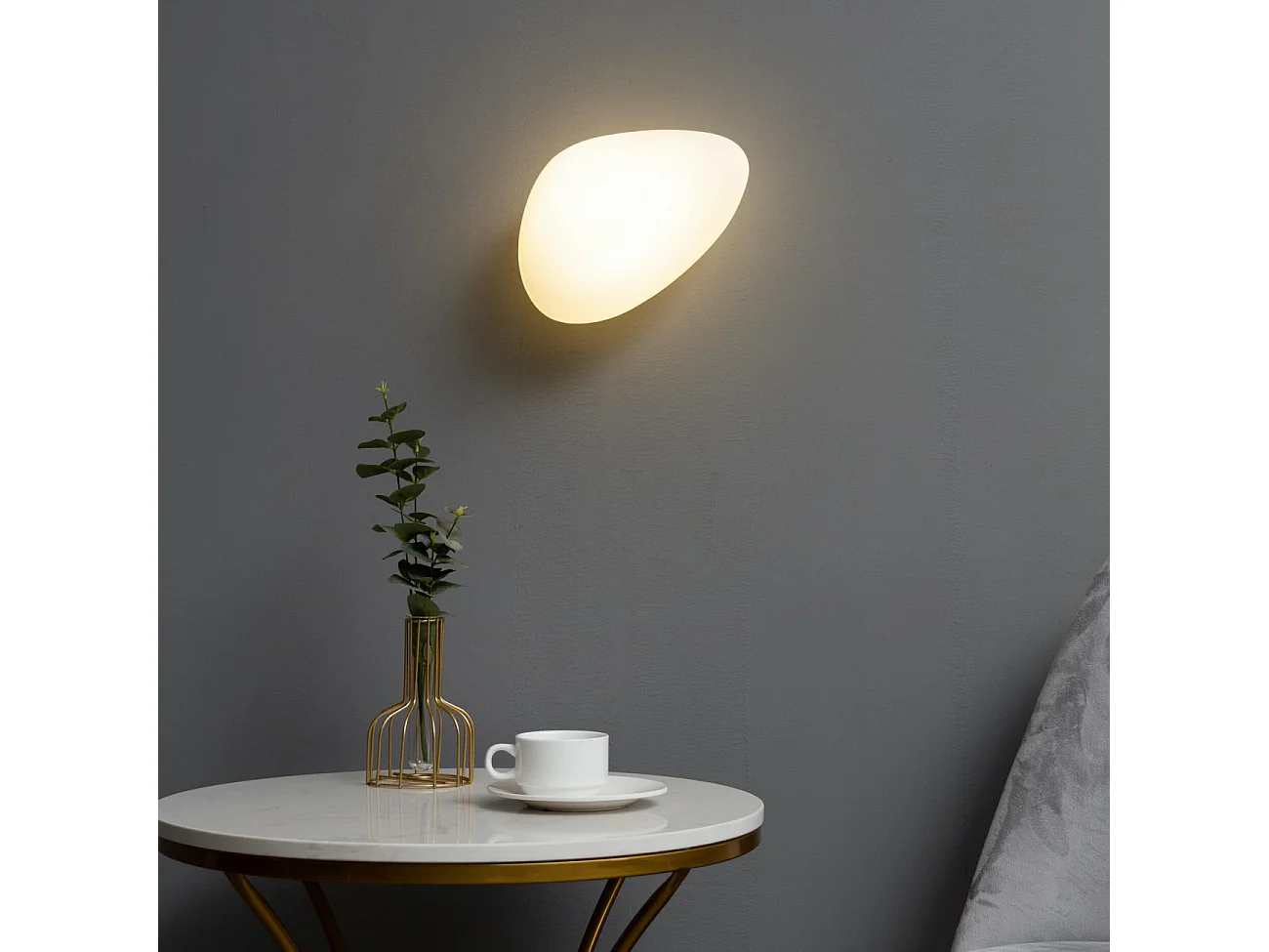 Applique en verre blanc opalin - Veglia