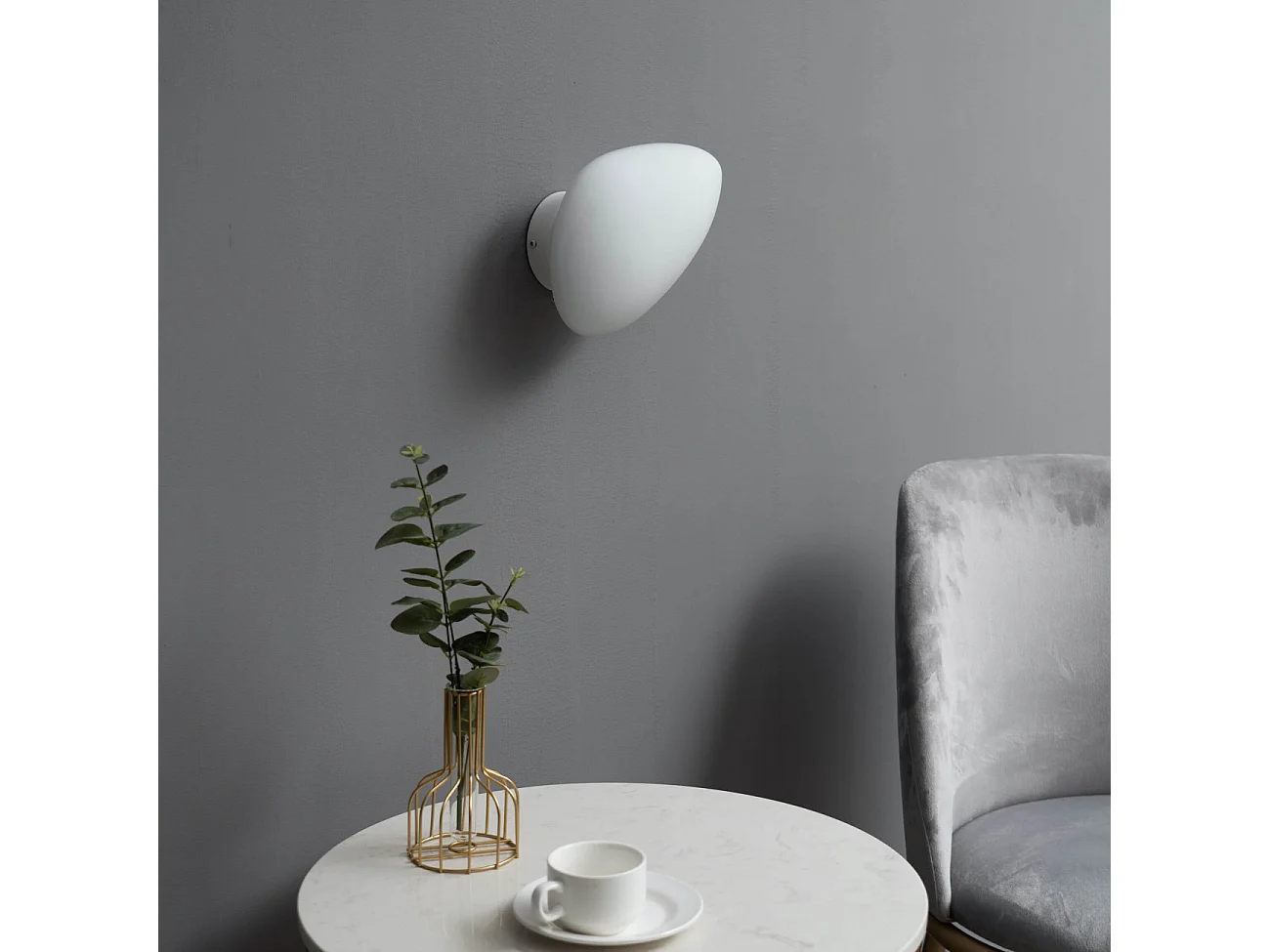 Applique en verre blanc opalin - Veglia
