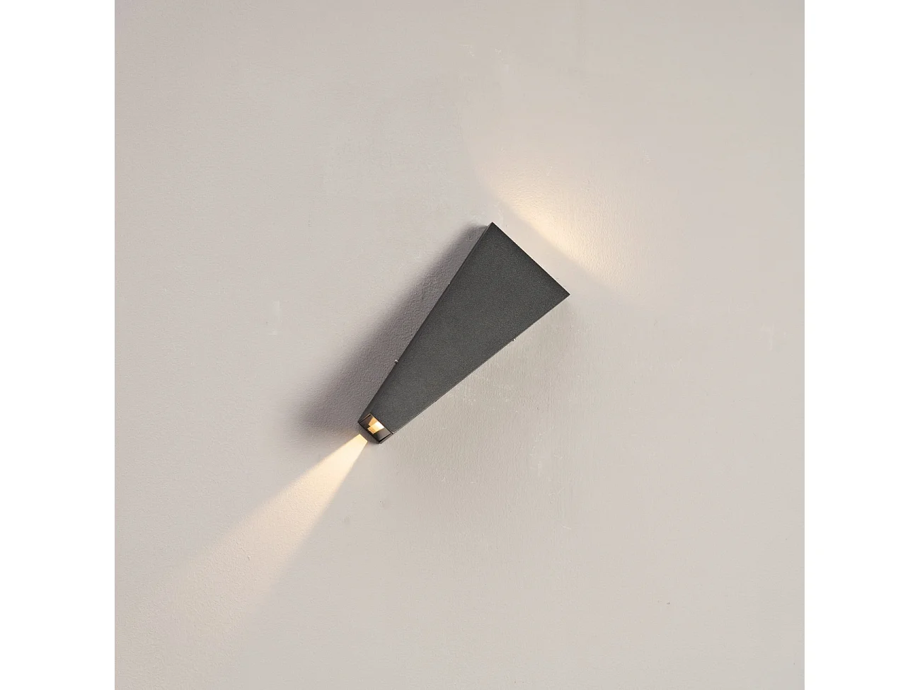 Applique double faisceau LED noir IP54 - Helsinki