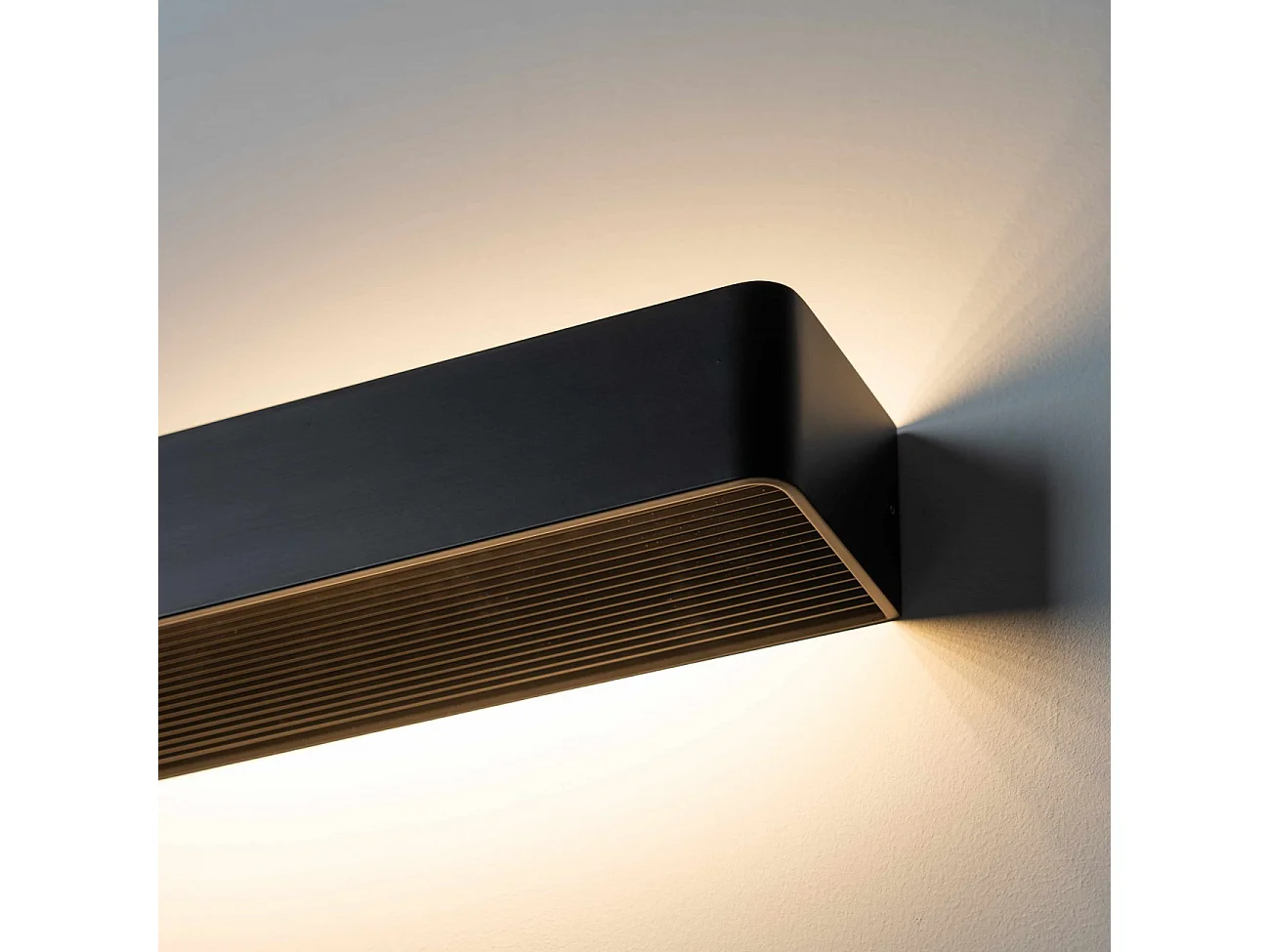 Applique murale LED 12W compatible avec variateur - noire 37 cm - Quadra