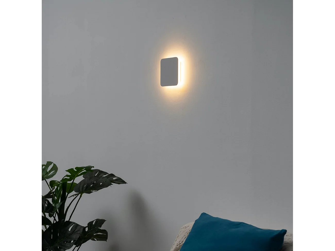Applique LED carrée bords arrondis minimaliste blanche - Eporedia