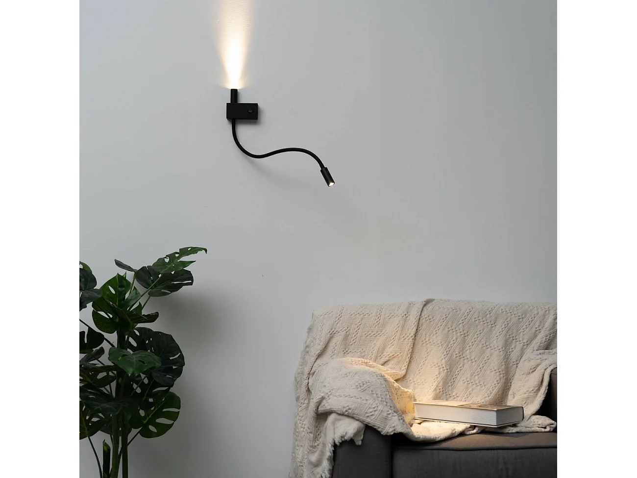 Applique liseuse double lumière épurée noire - Nanda