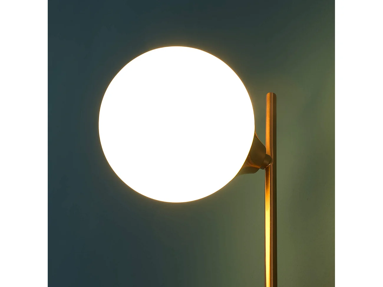 Applique murale globe en verre blanc look vintage - Neira