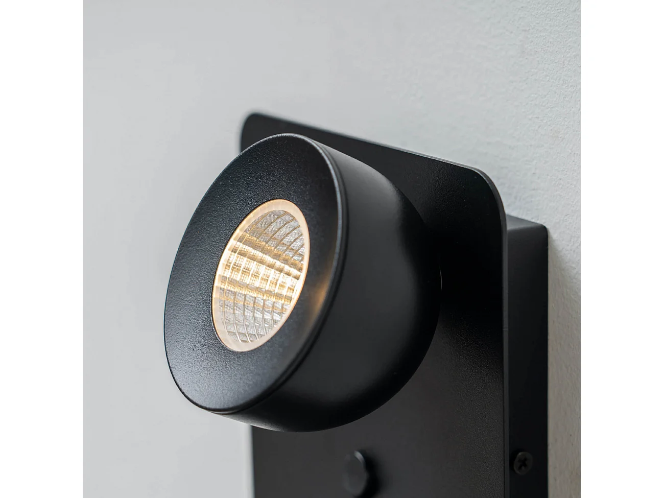 Applique murale liseuse noire avec interrupteur - Lyngen