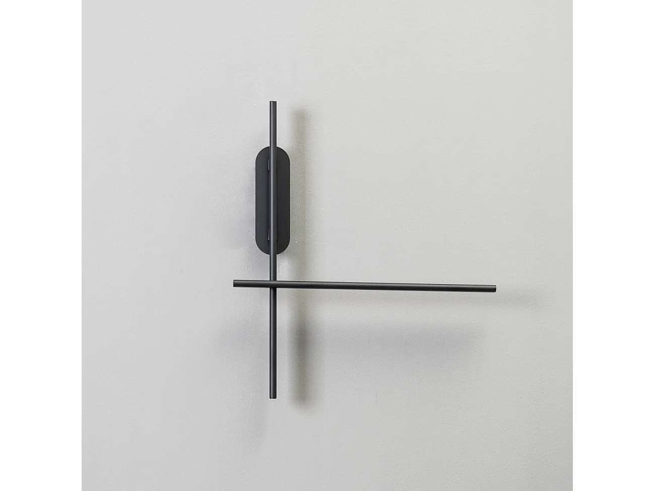 Applique design noire minimaliste - Taranto