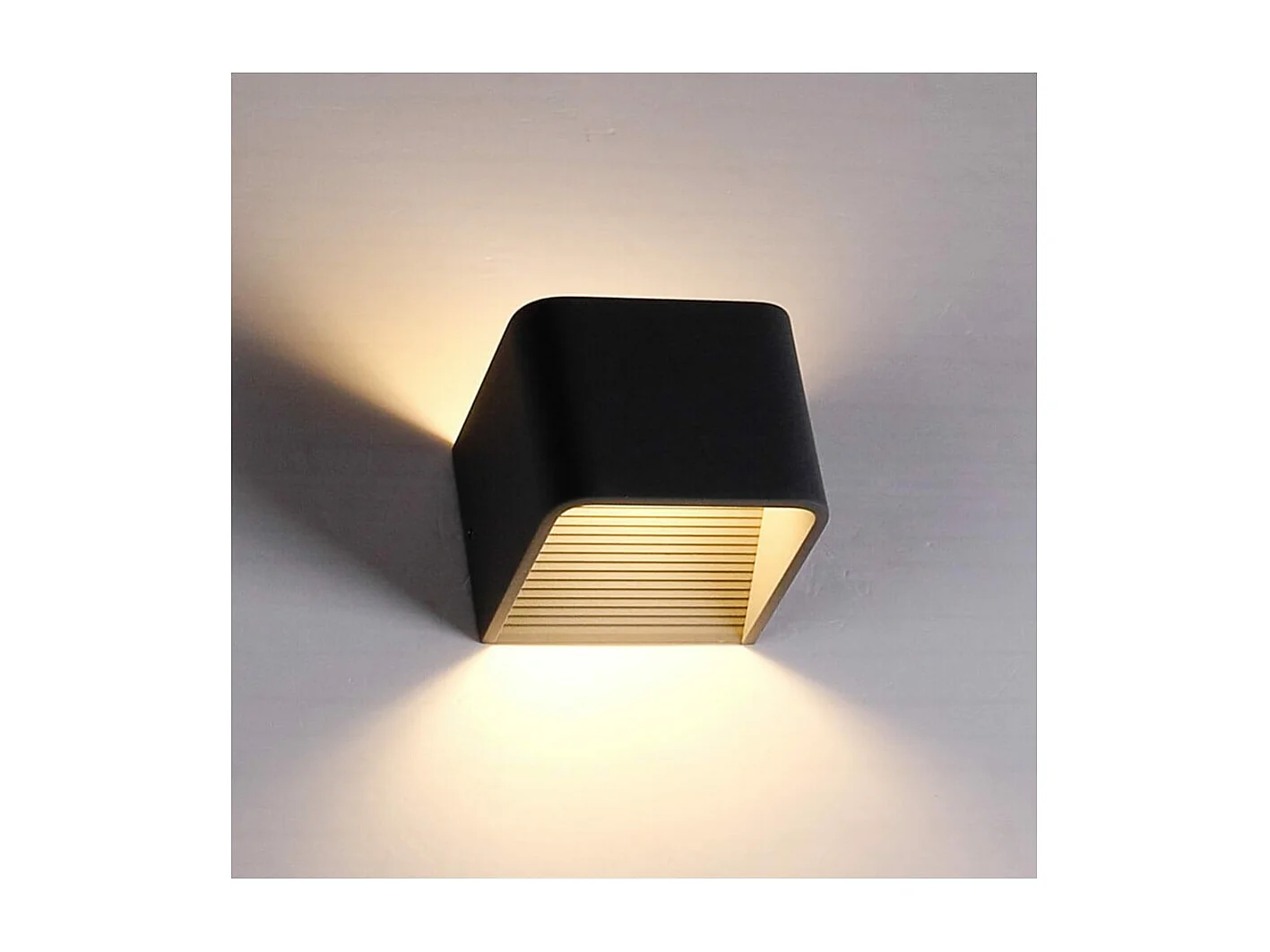 Éclairage mural à LED 6W - noir 10 cm - Quadra