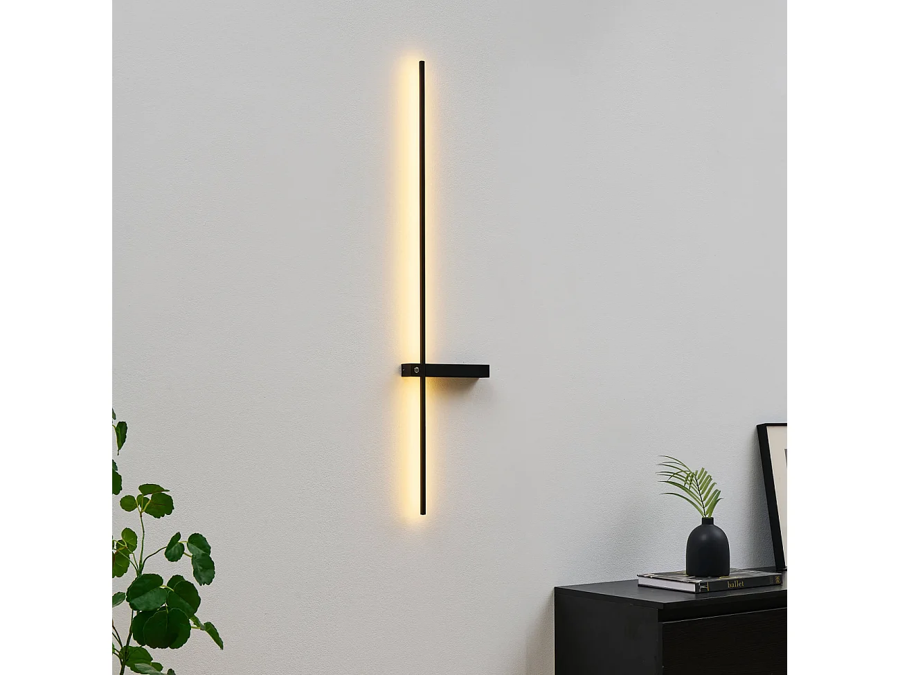 Applique minimaliste barre noire LED dimmable avec interrupteur - Stolia