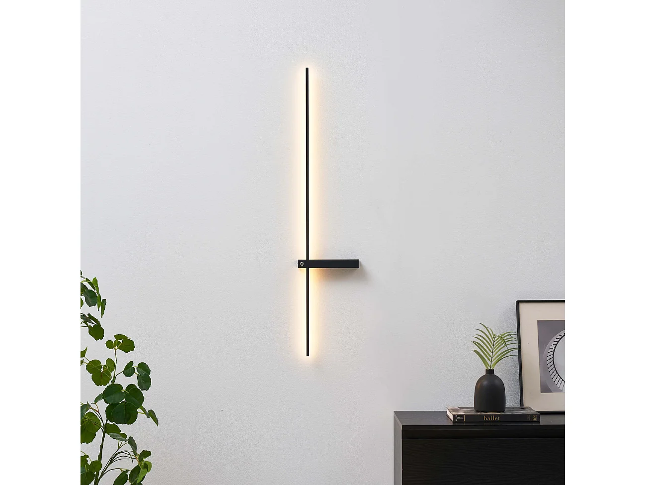 Applique minimaliste barre noire LED dimmable avec interrupteur - Stolia