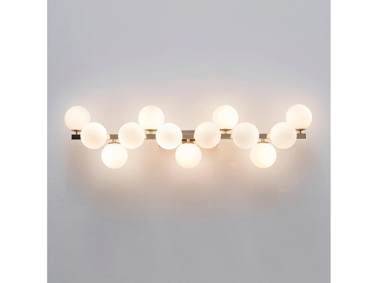 Longue applique dorée 13 verres blancs - Ambrosia