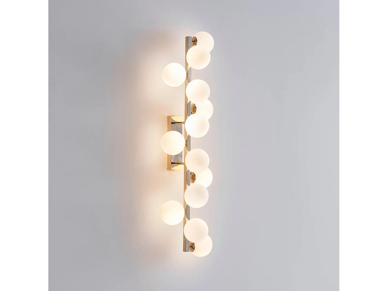 Longue applique dorée 13 verres blancs - Ambrosia