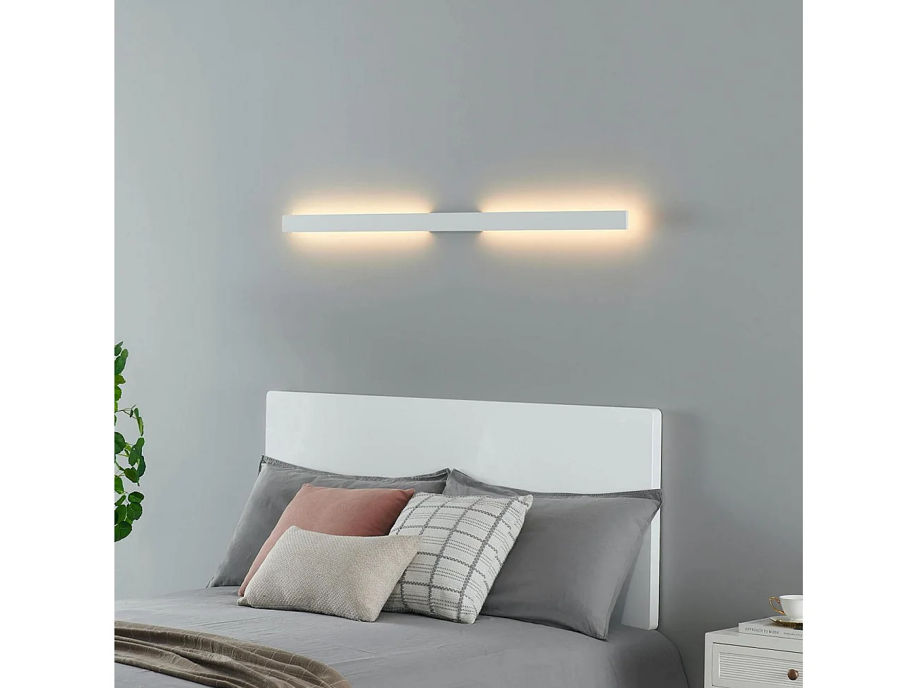 Longue applique murale blanche épurée extérieur - Sambai