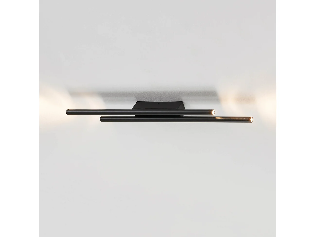 Applique d'intérieur noire quatre points lumineux 70 cm - Gali