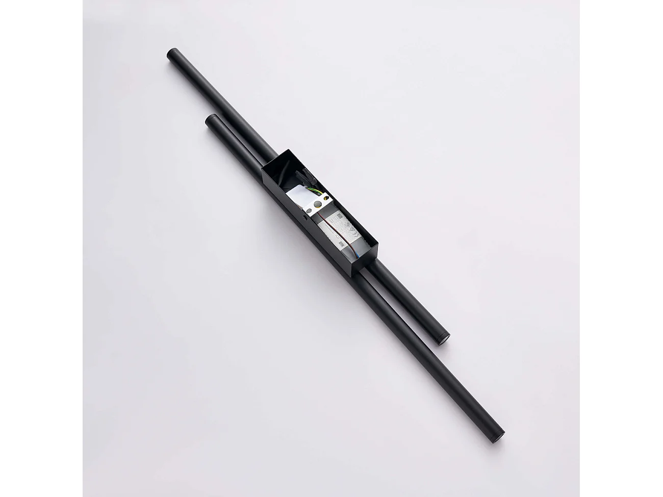 Applique d'intérieur noire quatre points lumineux 70 cm - Gali