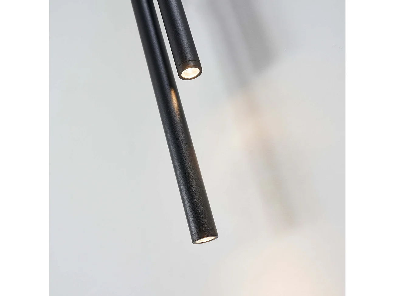 Applique d'intérieur noire quatre points lumineux 70 cm - Gali