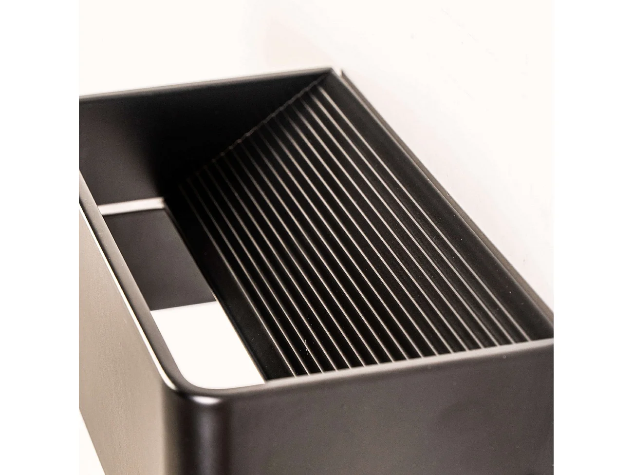 Applique murale tendance noire LED - 20 cm - Quadra