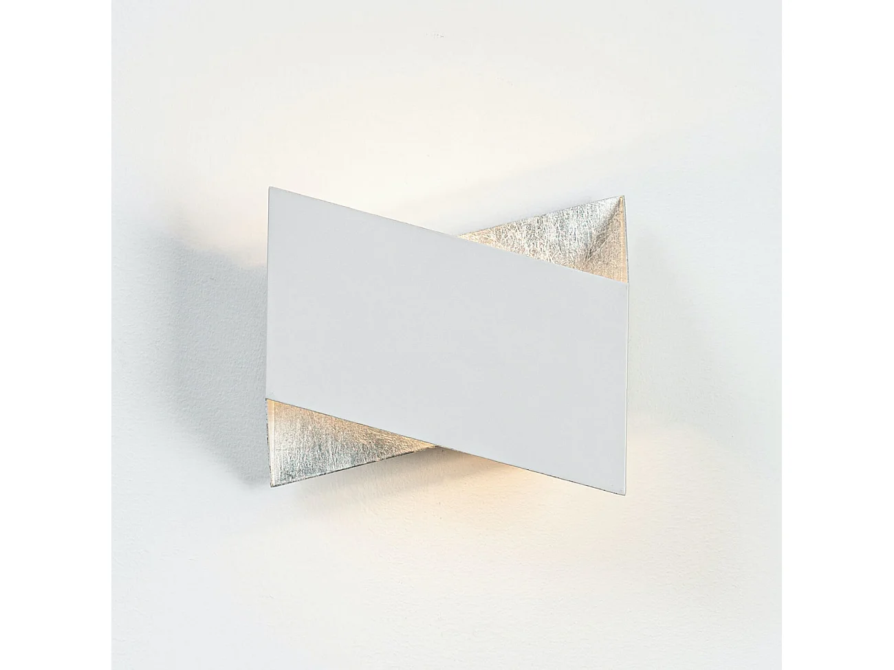 Applique origami blanc et intérieur argenté  - Mykos