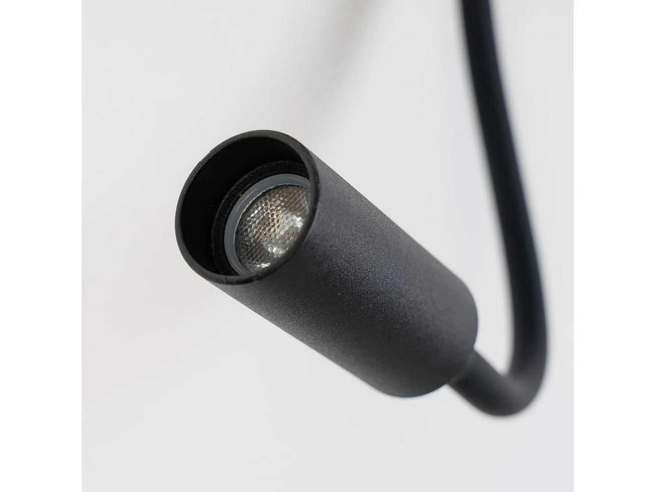 Applique noire à LED avec chargeur USB et lampe de lecture - Viola