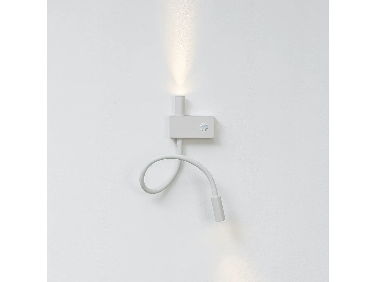 Applique liseuse double lumière épurée blanche - Nanda