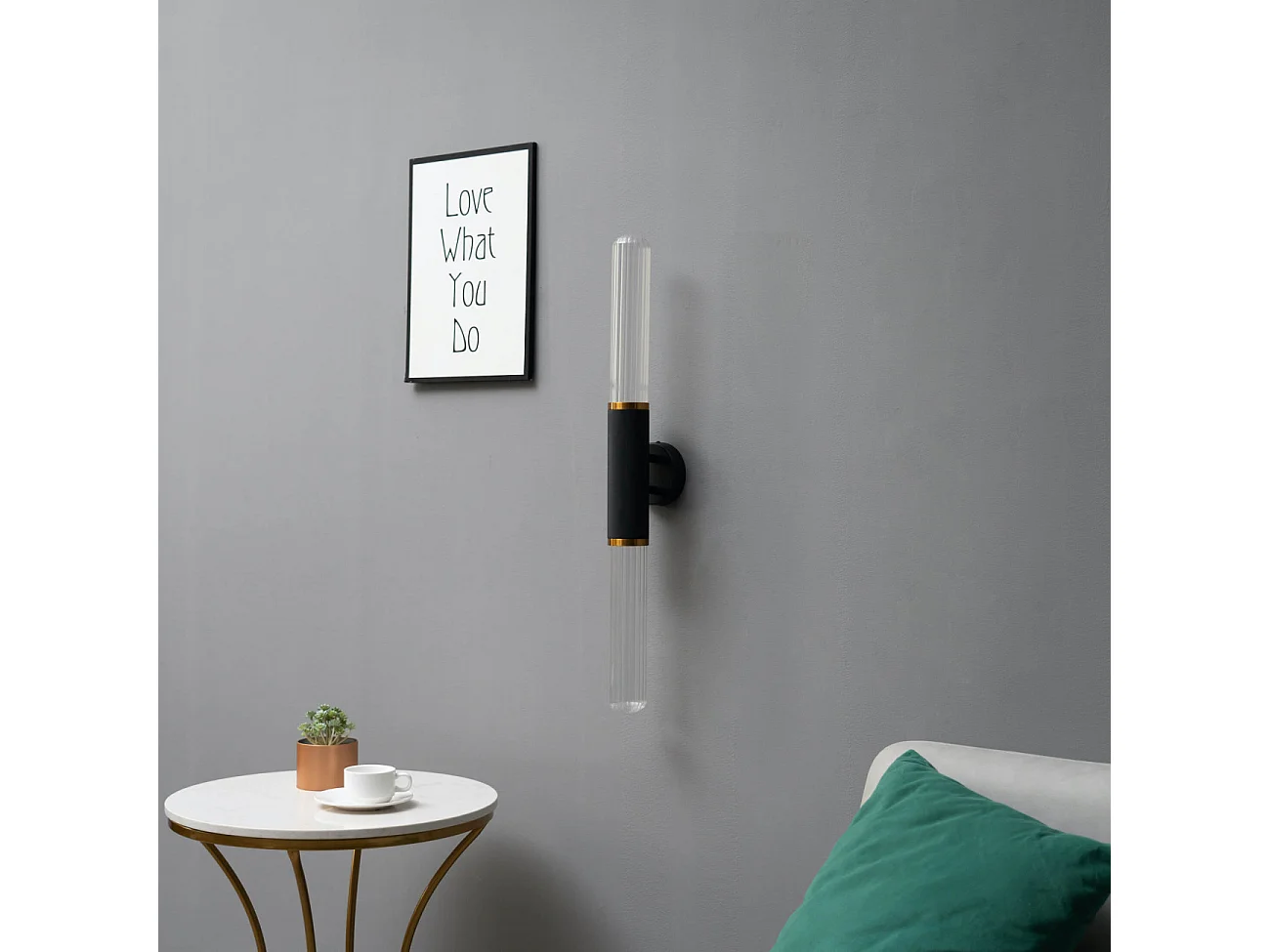 Applique tendance noire double éclairage LED en métal et verre  - Hita