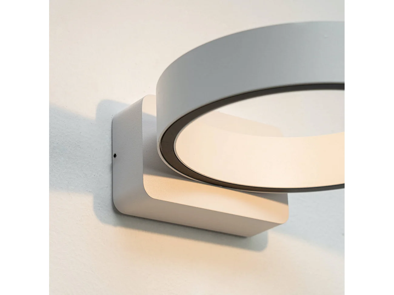 Applique circulaire blanche design LED - Eye