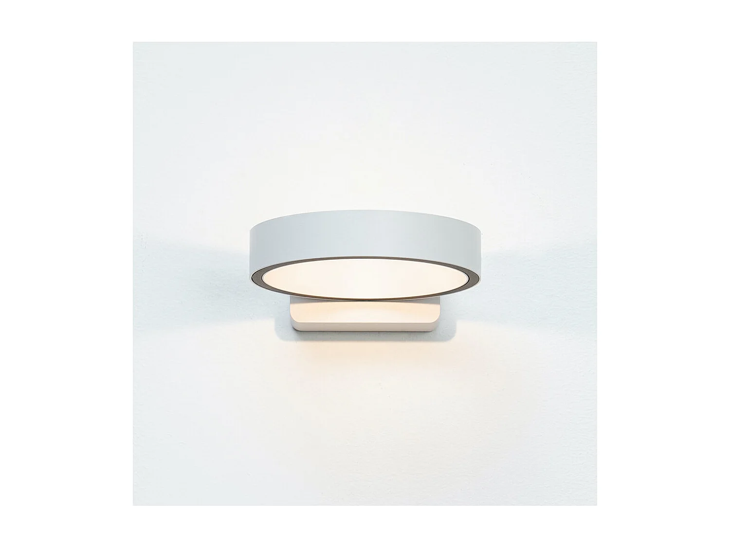 Applique circulaire blanche design LED - Eye