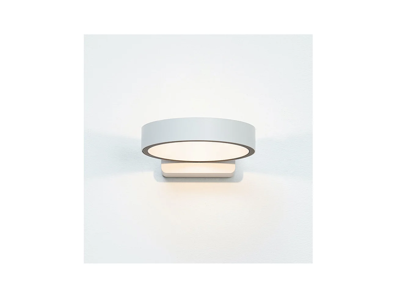 Applique circulaire blanche design LED - Eye