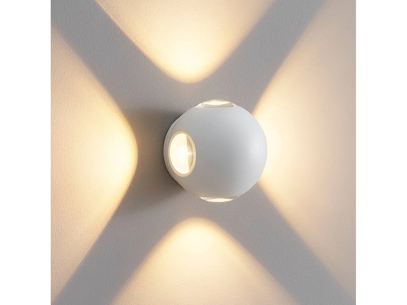 Petite applique blanche multi faisceaux IP54 - Joia