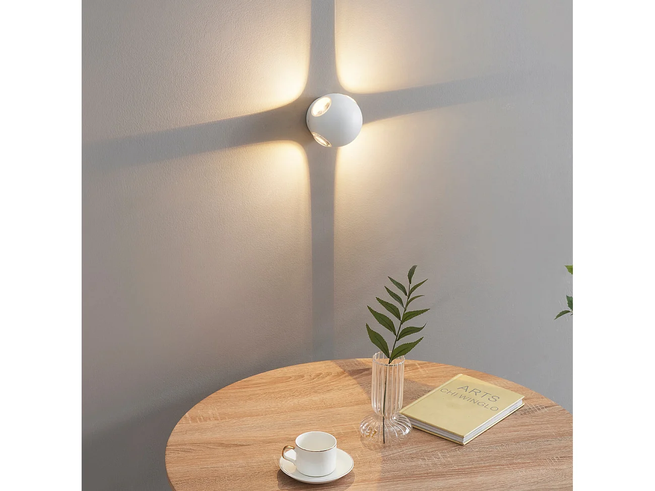 Petite applique blanche multi faisceaux IP54 - Joia