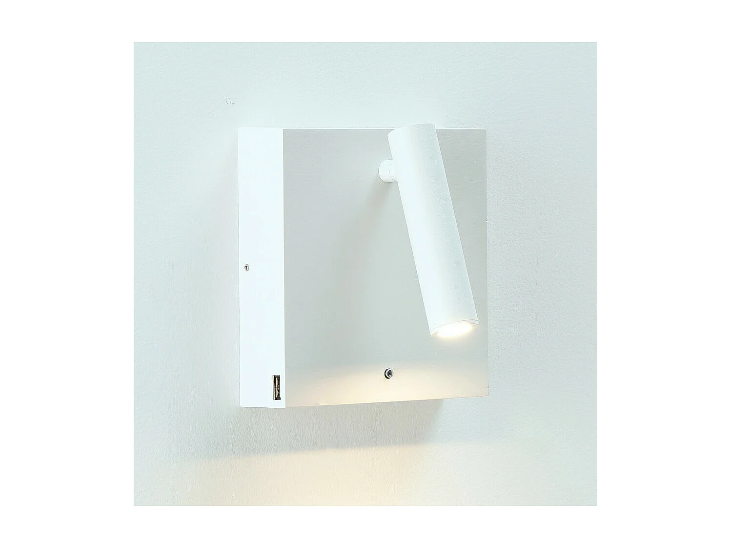 Éclairage LED recharge smartphone et liseuse - Lancaster