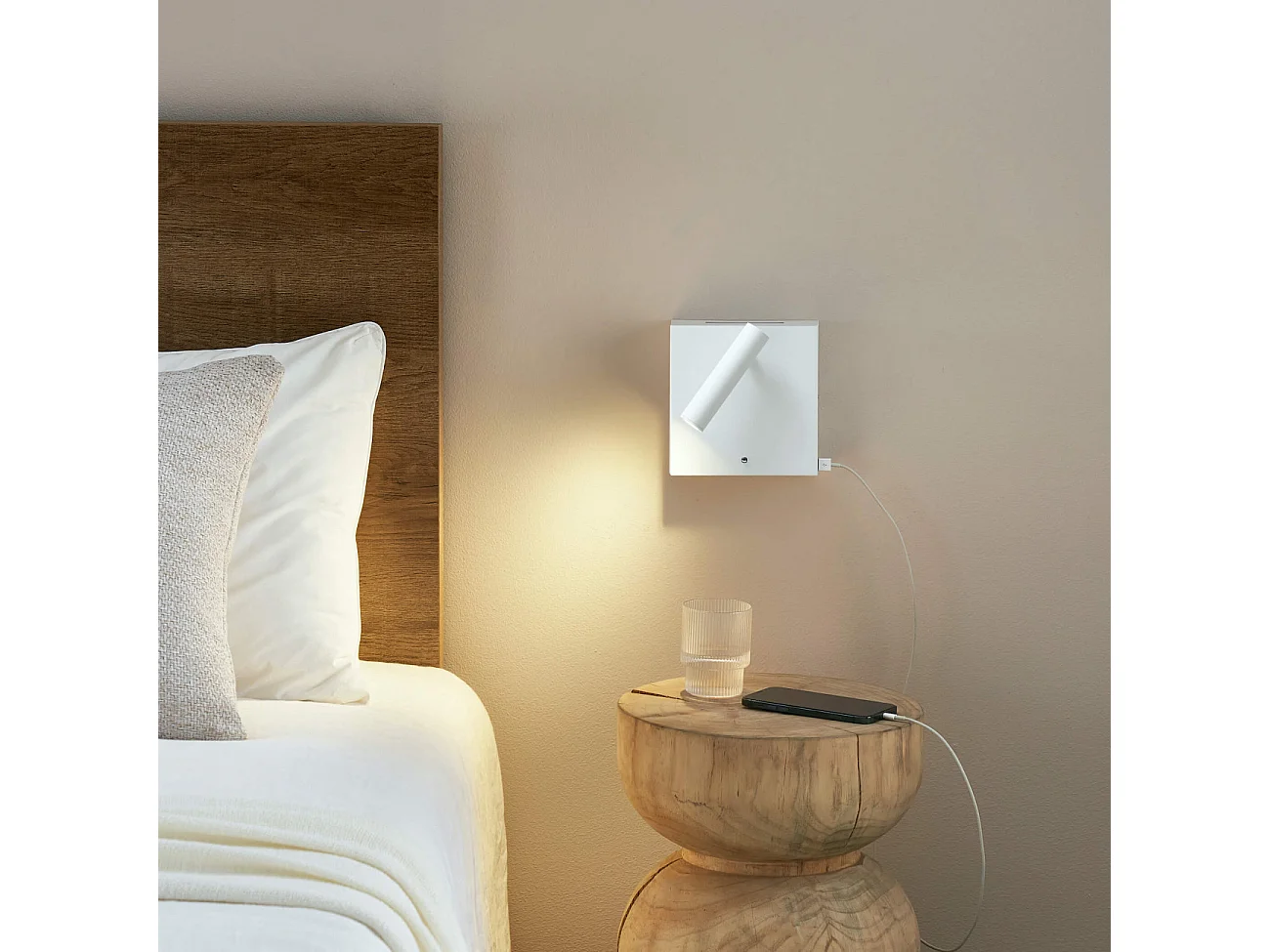 Éclairage LED recharge smartphone et liseuse - Lancaster