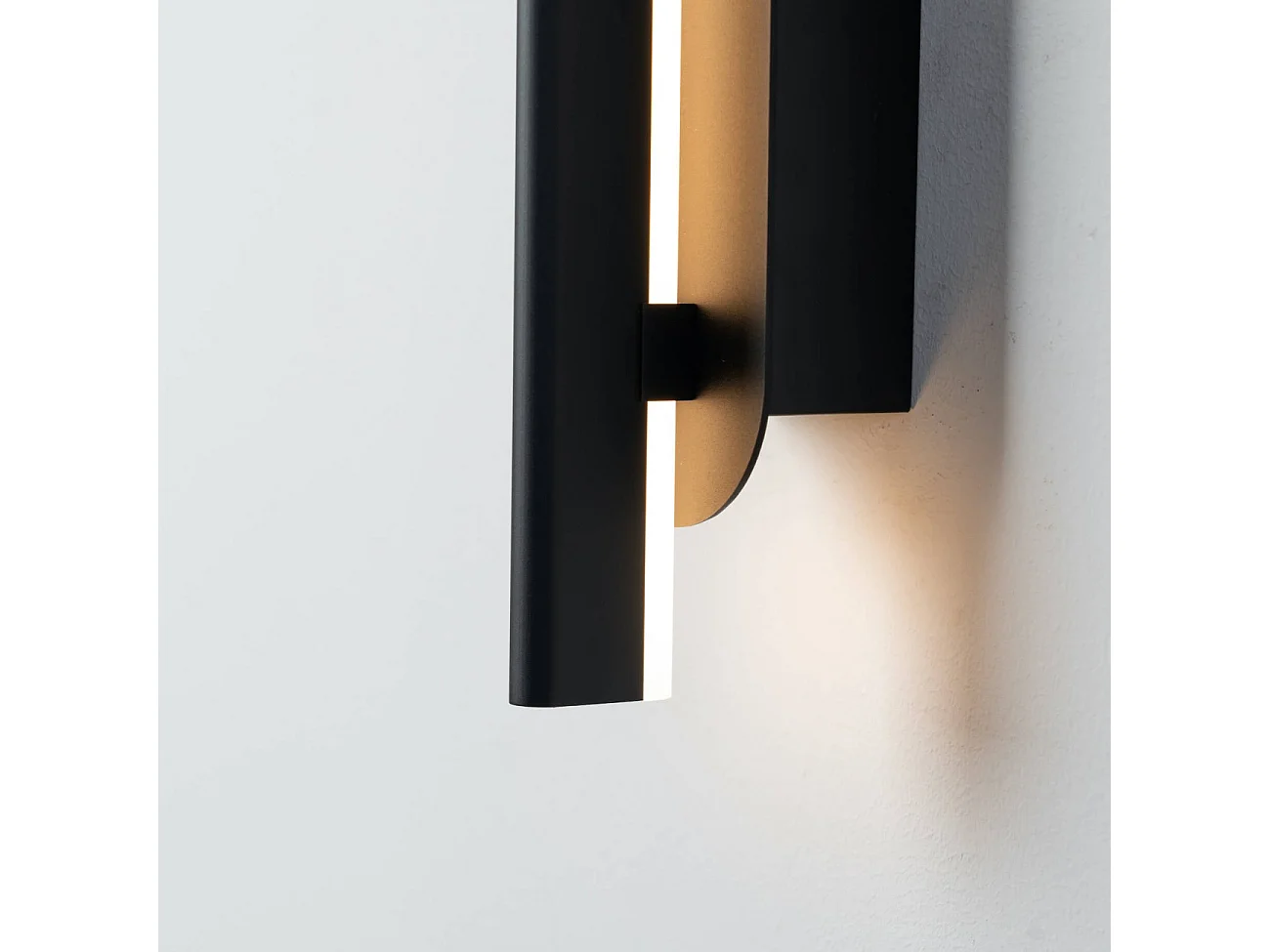 Applique LED design minimaliste - Taranto