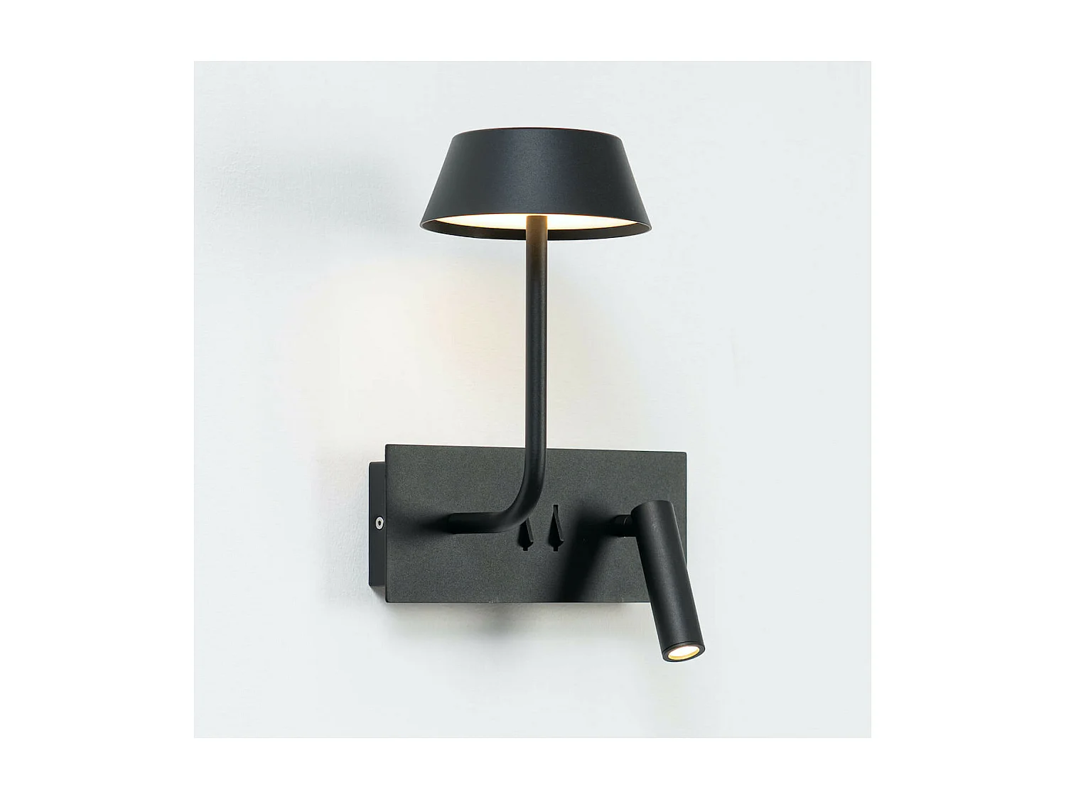 Applique murale LED avec liseuse intégrée  - Fabro