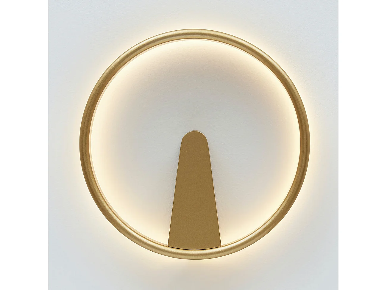 Applique minimaliste cercle LED doré - Scott