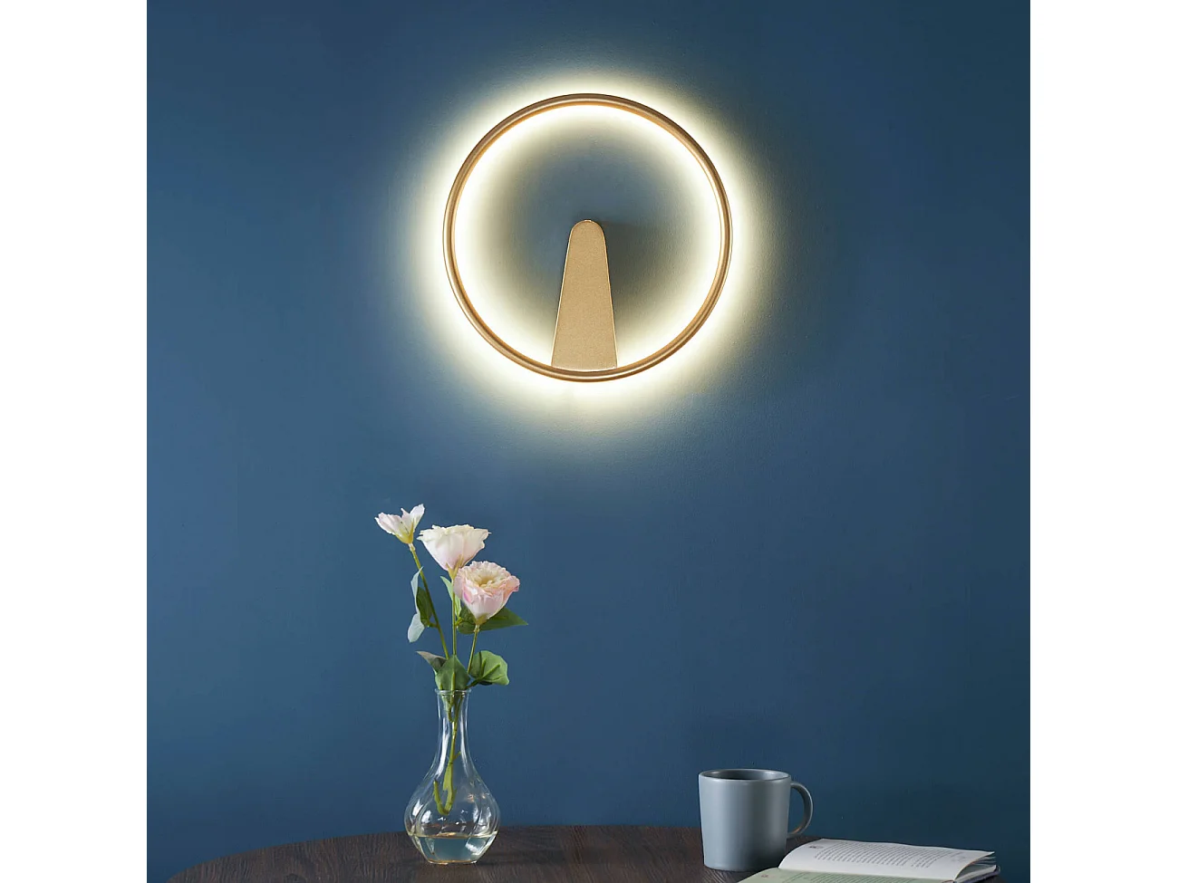 Applique minimaliste cercle LED doré - Scott