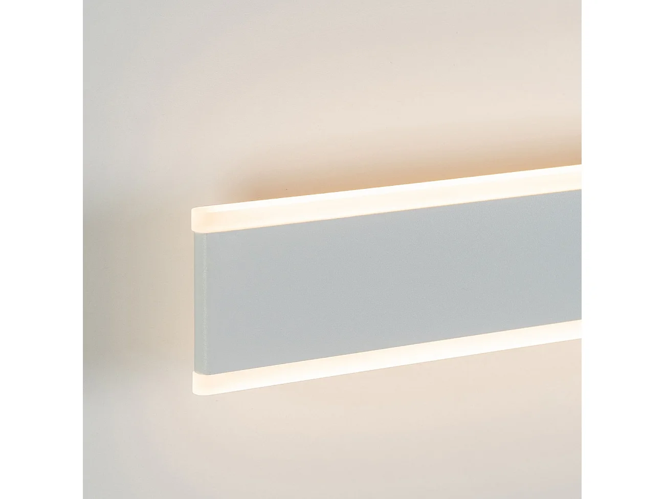 Longue et puissante applique LED 80 cm - Bastia