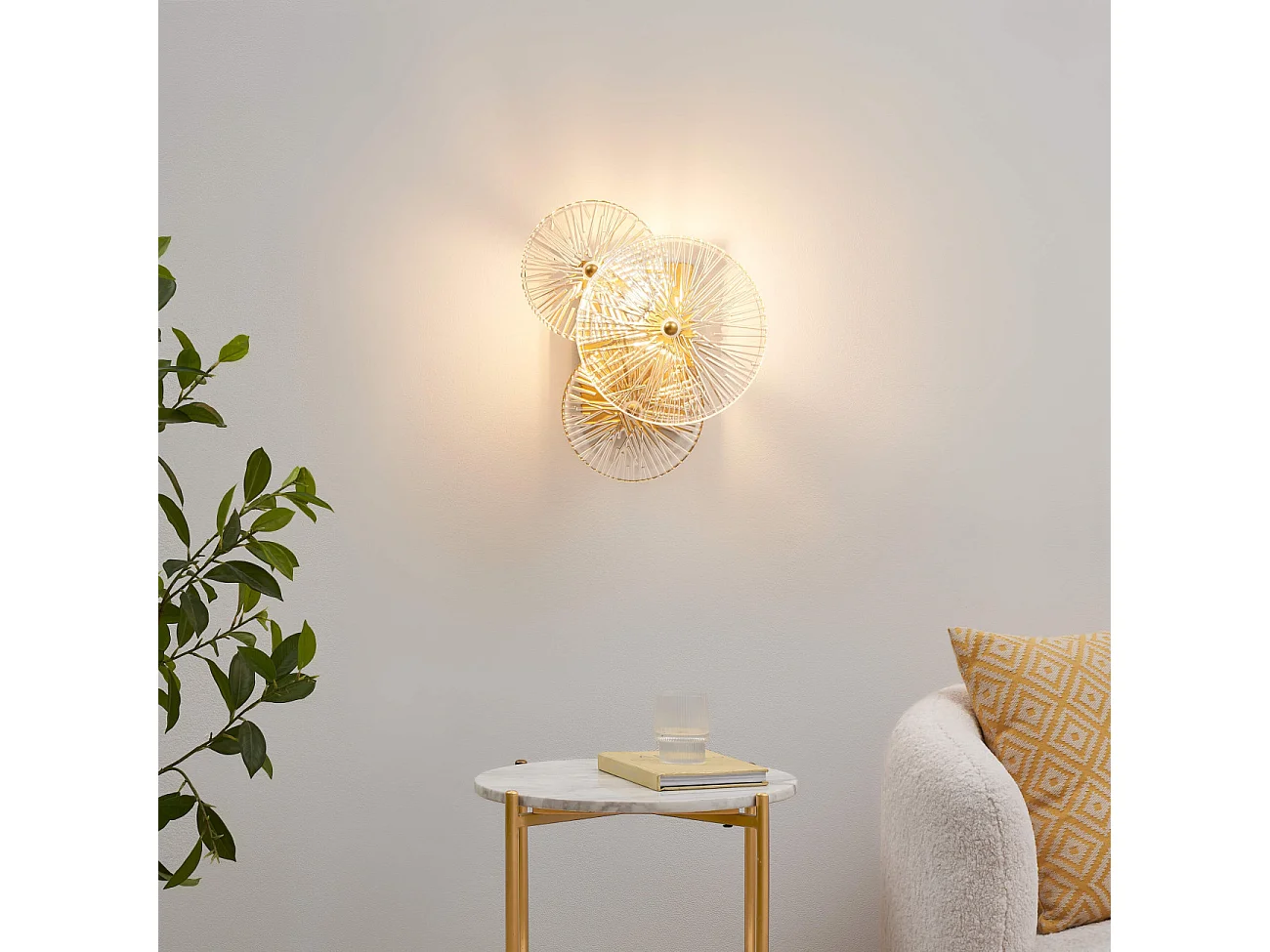 Applique murale chic métal doré brillant et verre - Emilia