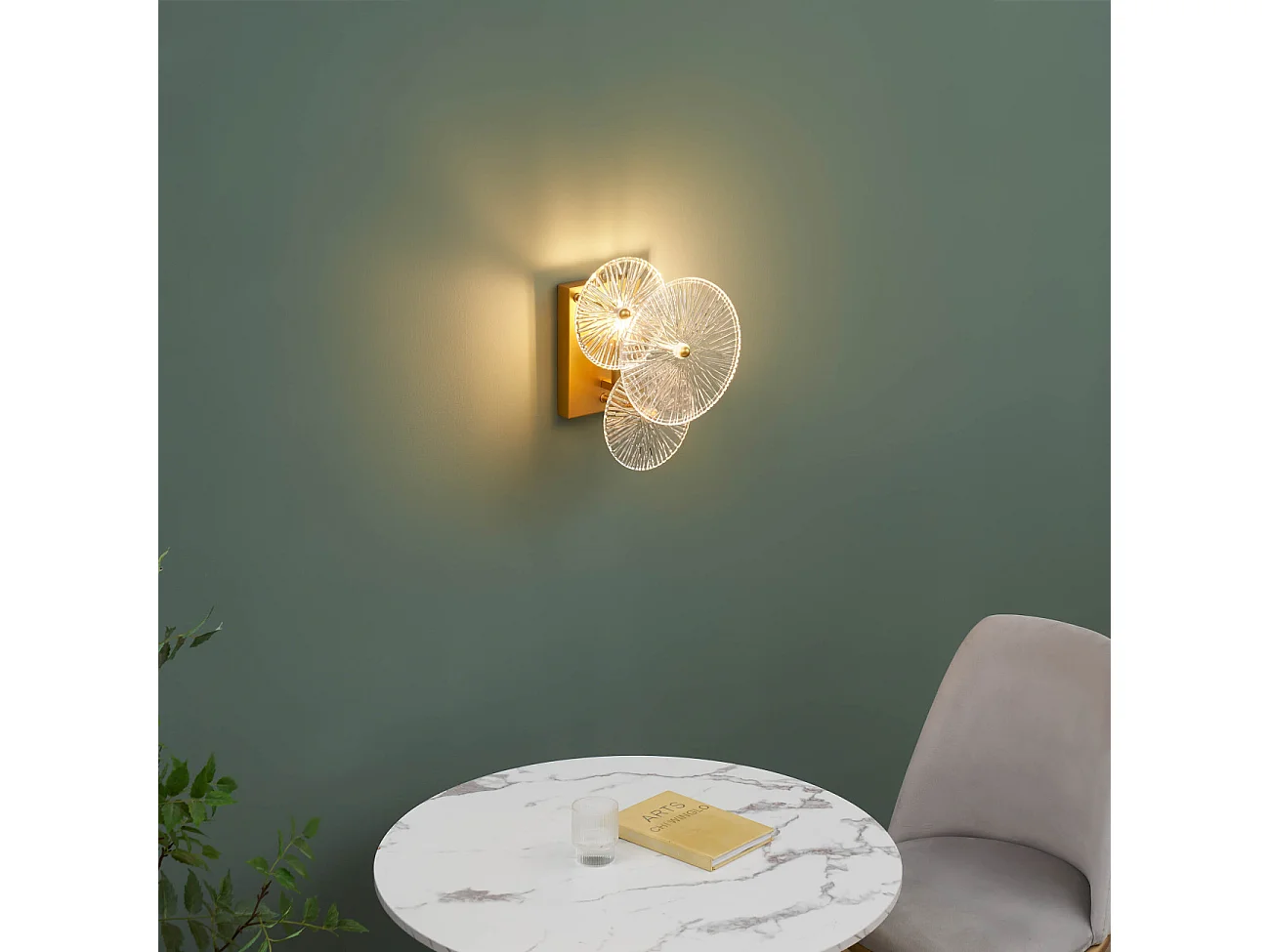 Applique murale chic métal doré brillant et verre - Emilia