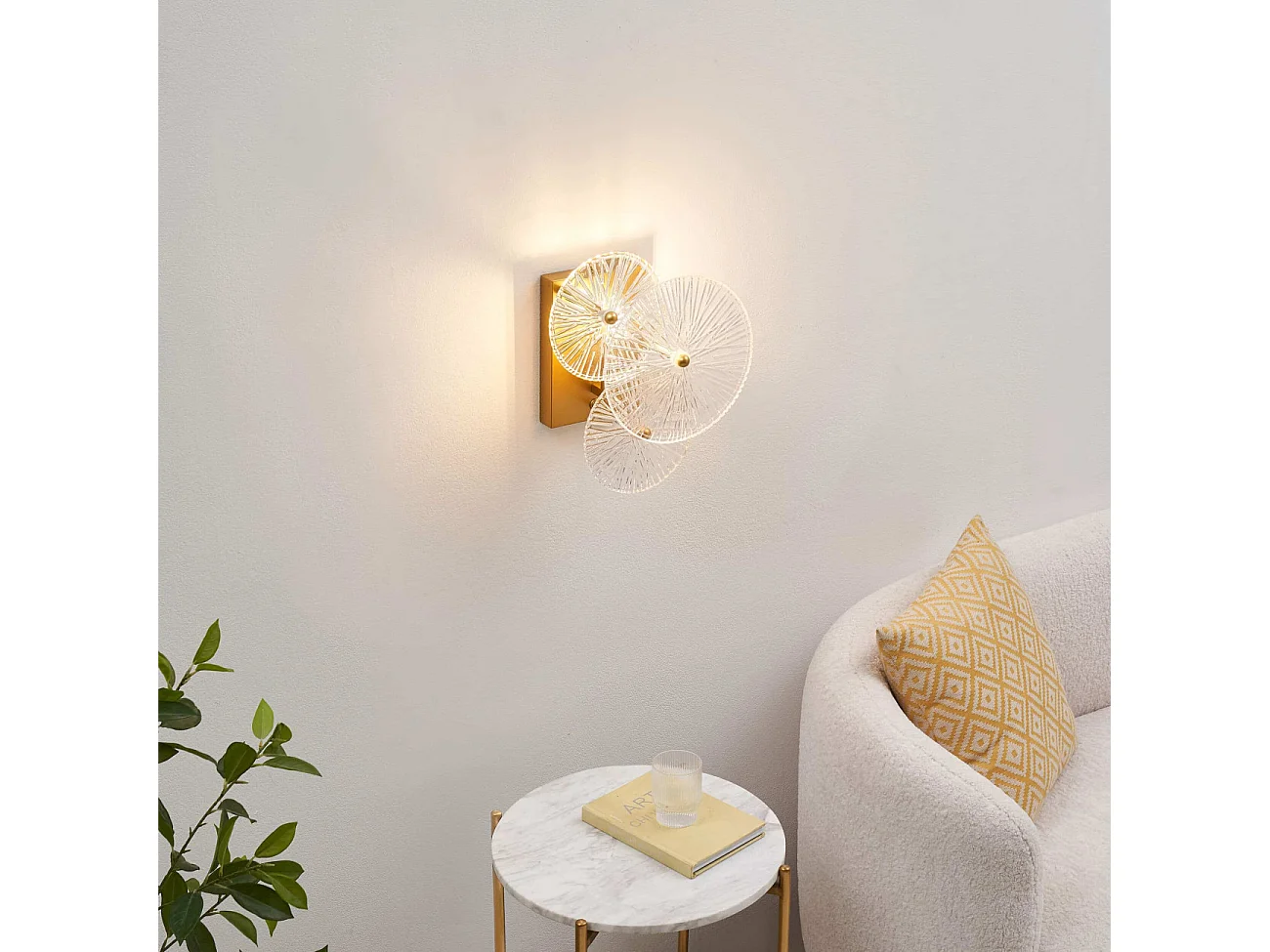 Applique murale chic métal doré brillant et verre - Emilia