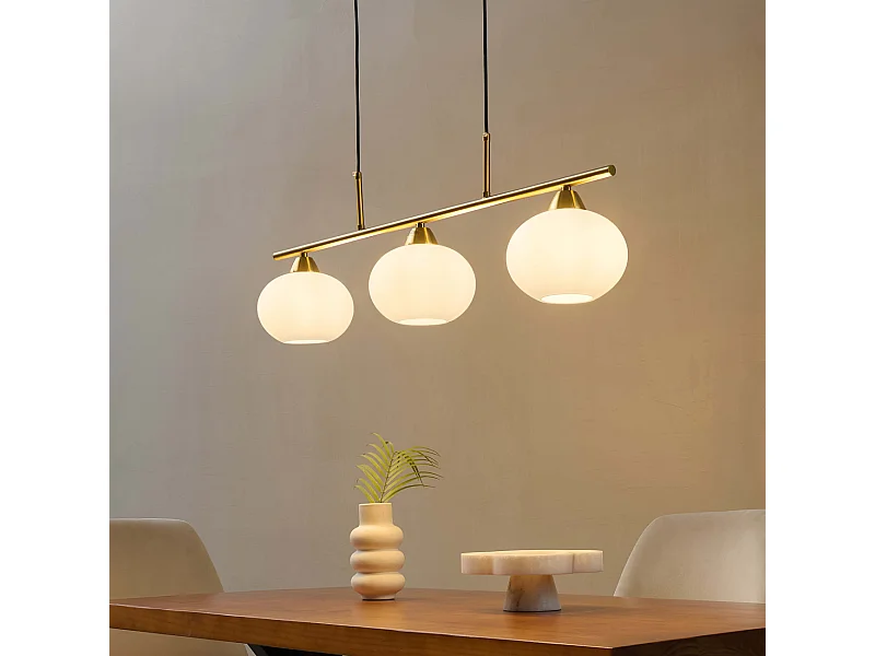 Suspension triple dorée abat-jours en verre blanc - Alcyone